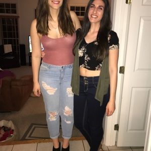 Forever 21 distressed boyfriend jeans size 30 EUC